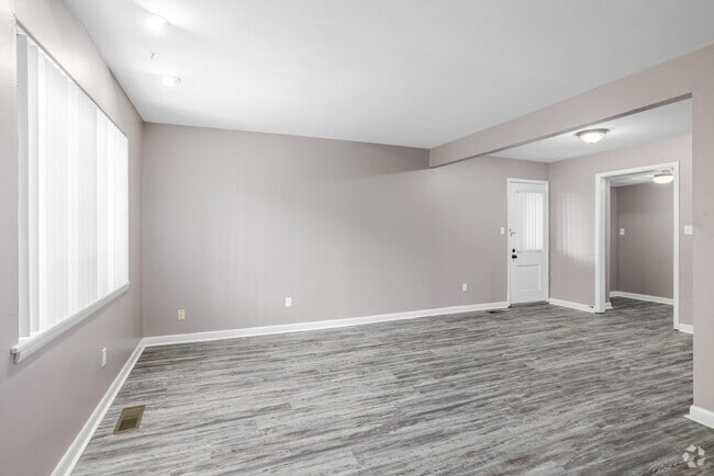 2BR, 2BA - 920SF - Living Room - Villa Gardens Apartments