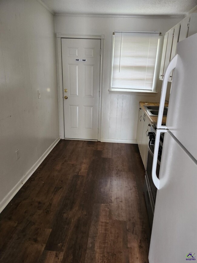 Photo - 1087 Booth Rd