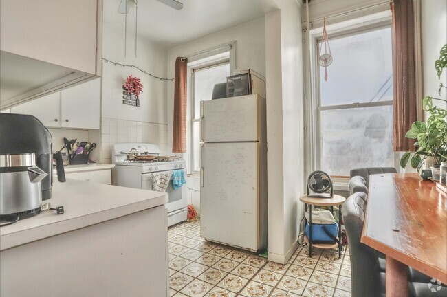 Building Photo - 725 Garden St Unit 3 Rental