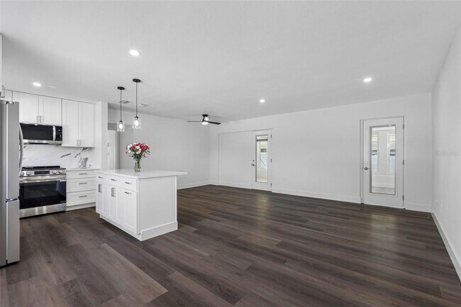 Photo - 11572 63rd Ave N