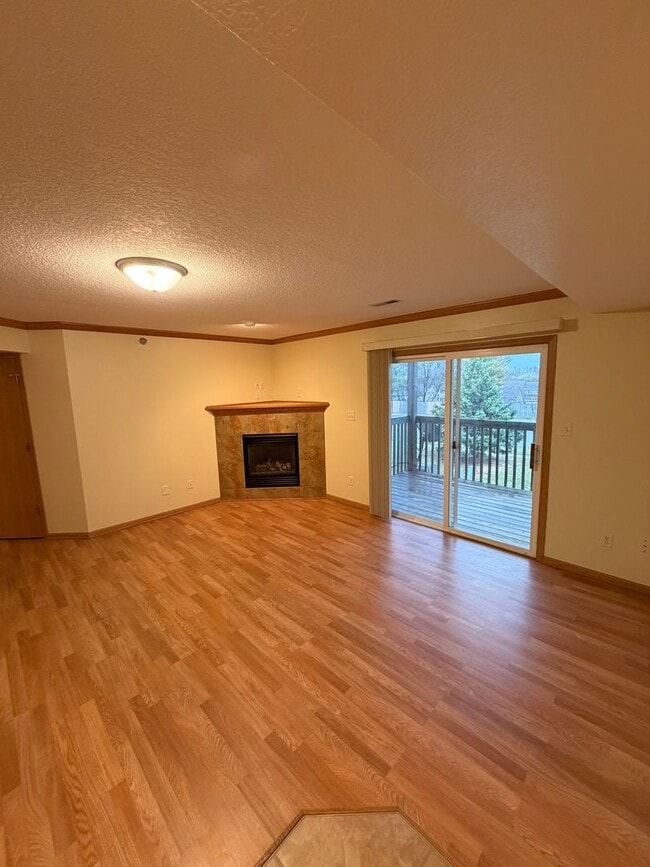 Photo - Condo For Rent!