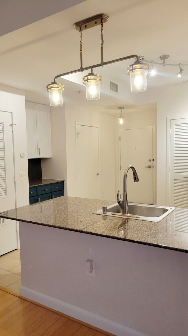 Photo - 400 Massachusetts Ave NW Unidad 217