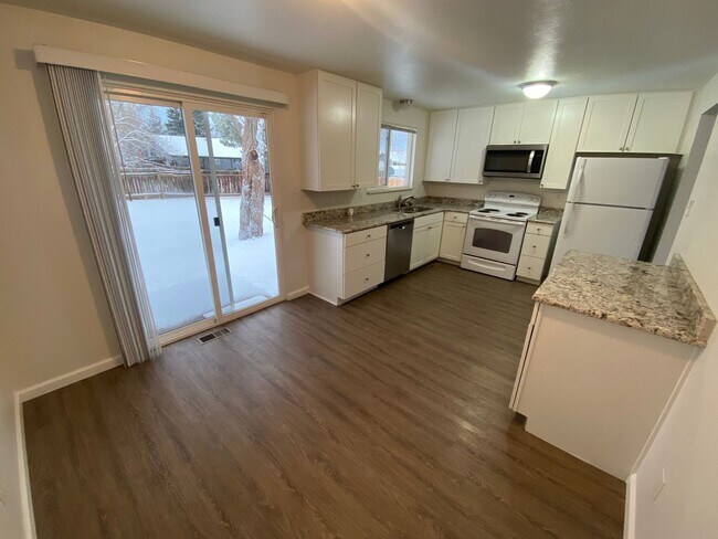 Photo - Spacious 3 bed home in Littleton