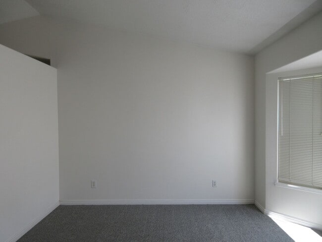 Photo - 461 E Cobblecreek Dr Unit A