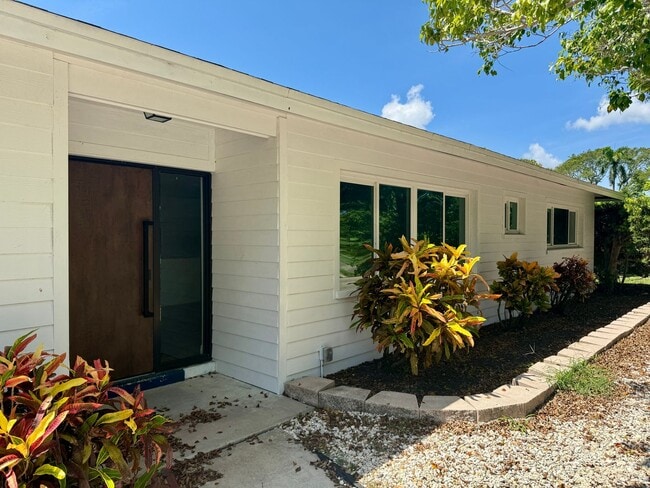 Unique & Renovated 3 Bedroom, 2 and 2 Half... - Unique & Renovated 3 Bedroom, 2 and 2 Half... Casa