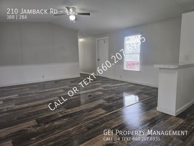 Photo - 210 Jamback Rd