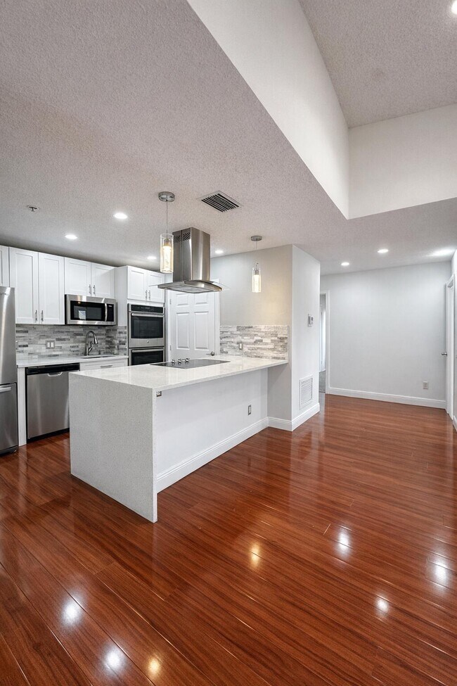 Photo - 2303 N Congress Ave Unidad 38