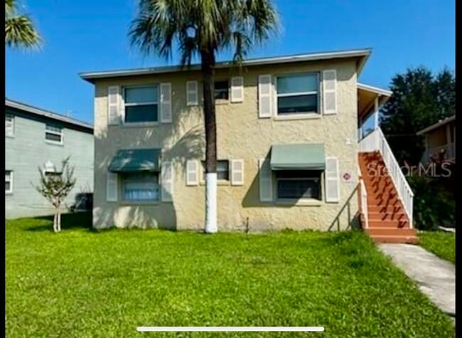 Building Photo - 715 Michigan Ct Unit 2