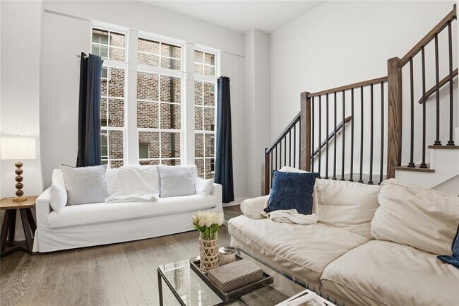 Photo - 1411 Town Creek Dr