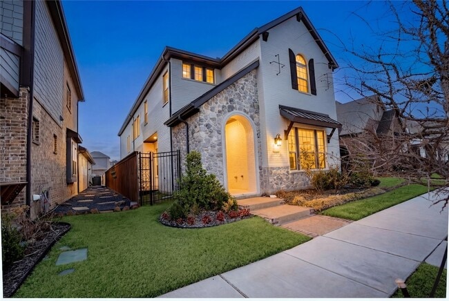 Building Photo - 1621 Rose Willow Wy