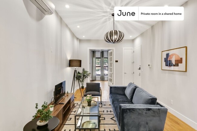 Photo - Room in Shared 5 bed/2.5 bath home Unit D