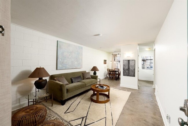 Photo - 300 Crockett St Unit 109