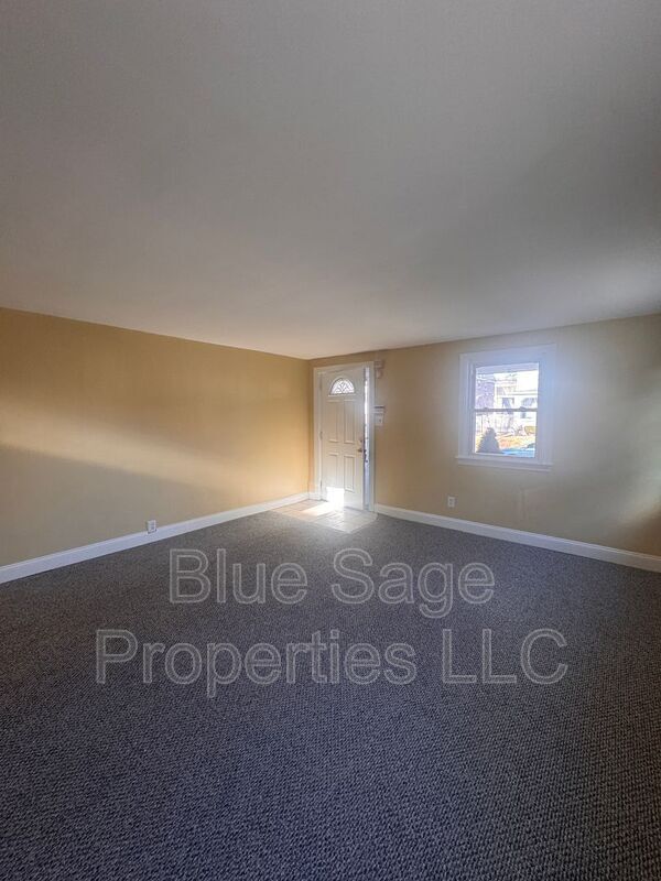 Photo - 1024 Broad St