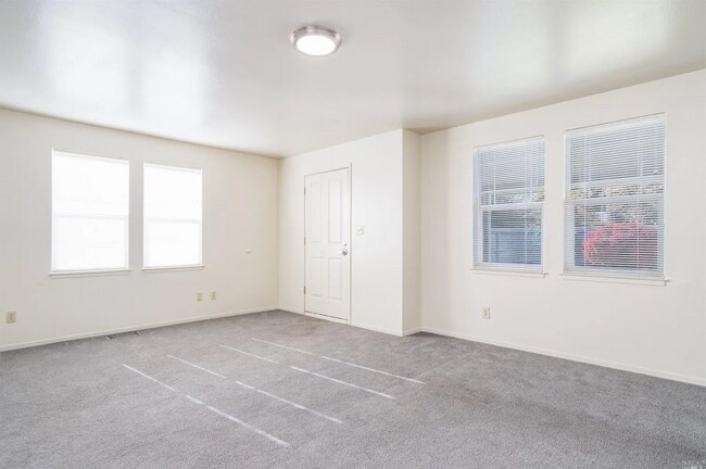 Photo - 344 N Main St