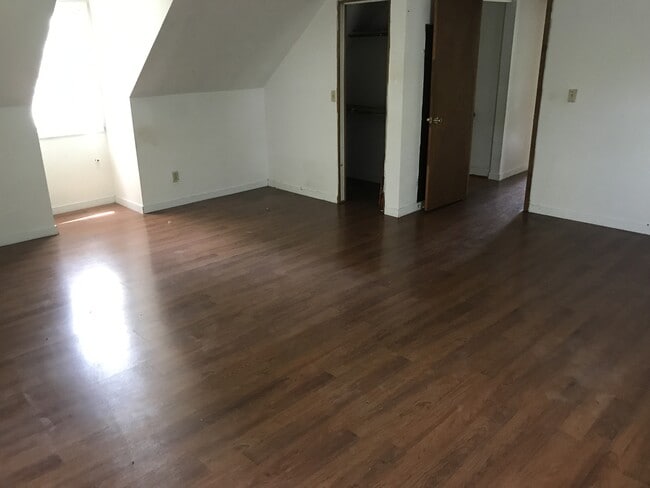 Photo - Adorable 4 bdrm/2 bath Home Located on Monument Ave. Near Willow Lawn!