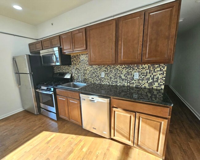 Photo - 601 N 39th St Unit 2