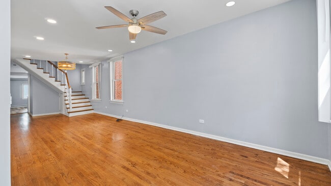 Photo - 1702 W Superior St Apartments