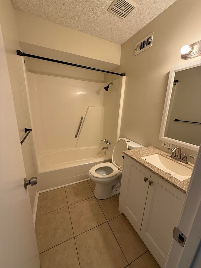 Photo - 411 Cambridge Cir