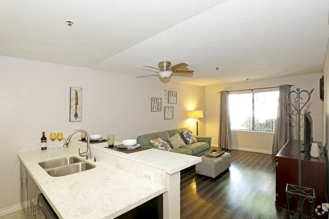 1BR, 1BA