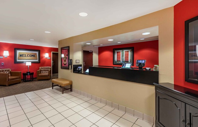 Furnished Studio-Amarillo - West