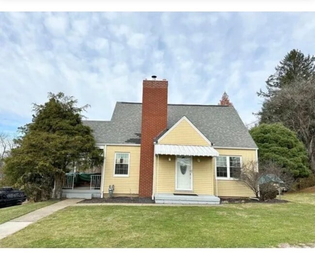 Building Photo - 93 Mt Lebanon Dr