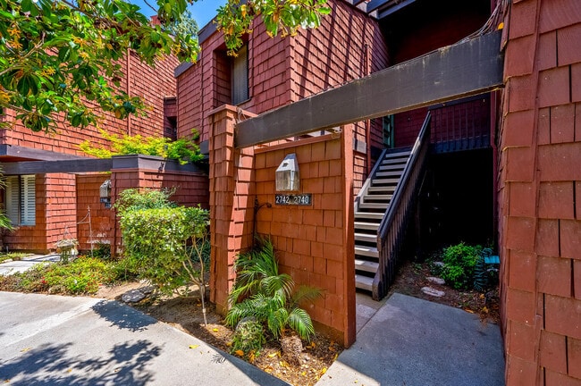 Photo - 2742 Pine Creek Cir Townhome