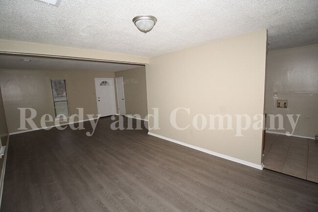 Photo - 8401 Old Forge Rd