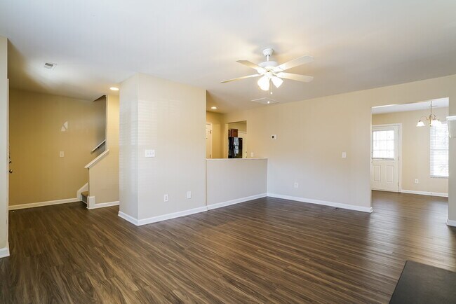 Photo - 3915 Griffis Glen Dr