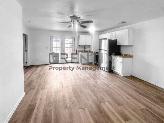 Photo - 1560 Church St