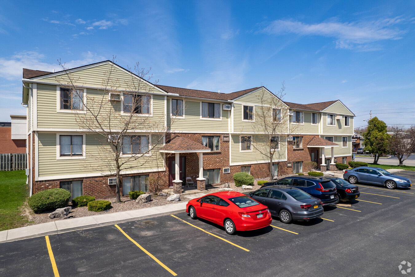 Kingswood - Kingswood Apartments