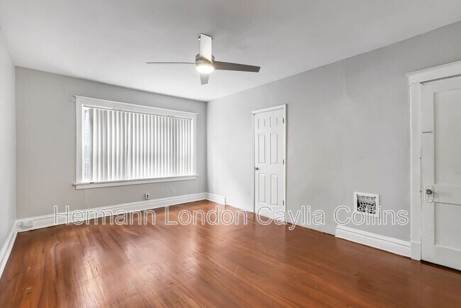 Photo - 4926 Finkman St