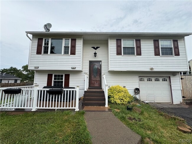 Photo - 4748 Haverton Ln