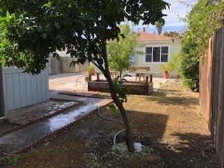 Photo - 2606 Bush Ave