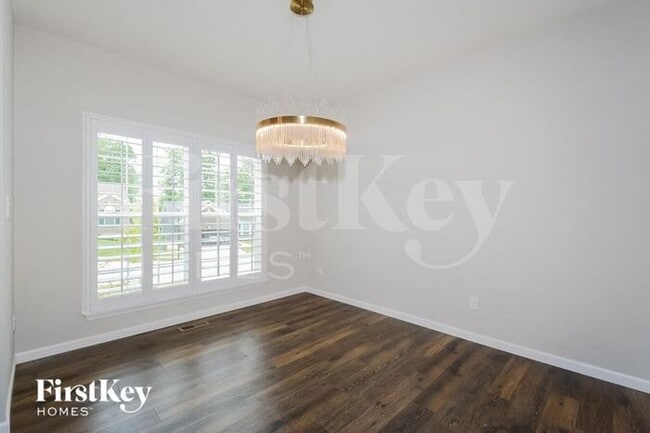 Photo - 726 Winding Bluffs Dr