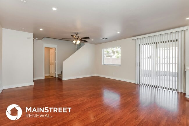 Photo - 1658 E Anastasia St