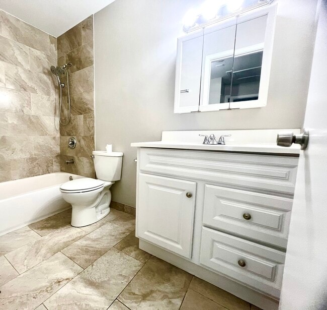 Photo - 248 Waverly Dr
