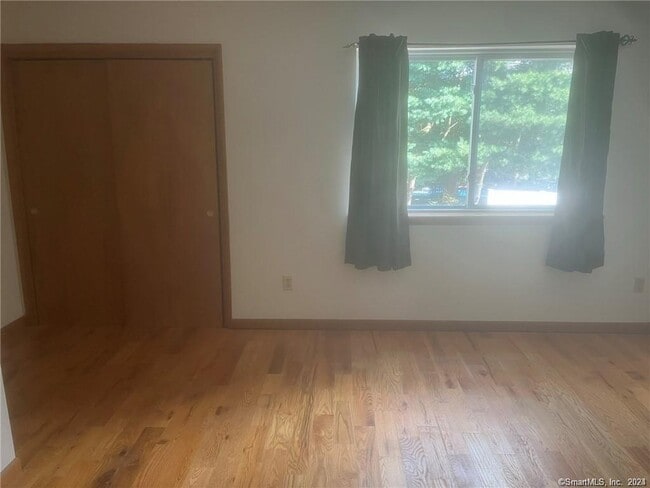 Photo - 10 MacIntosh Ln Unit 10