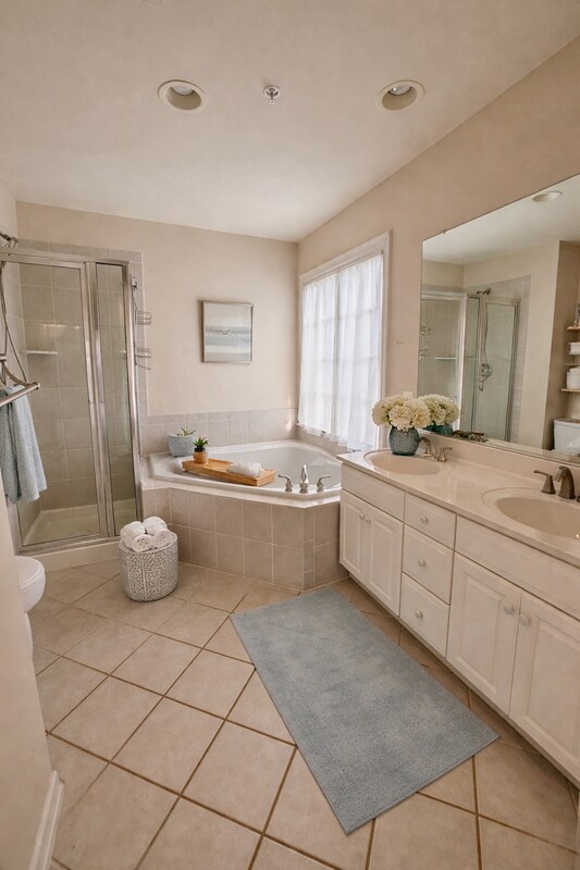 Photo - 503 Casey Ln