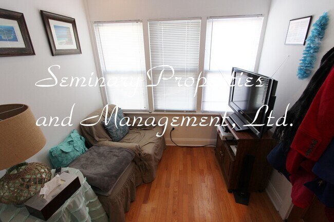 Photo - 1030 W George