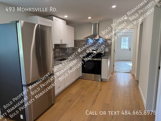 Photo - 493 Mohrsville Rd