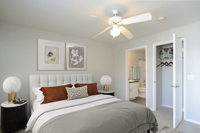 Photo - Sedona at Lone Mountain