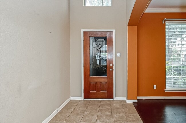 Photo - 2218 Falcon Knoll Ln