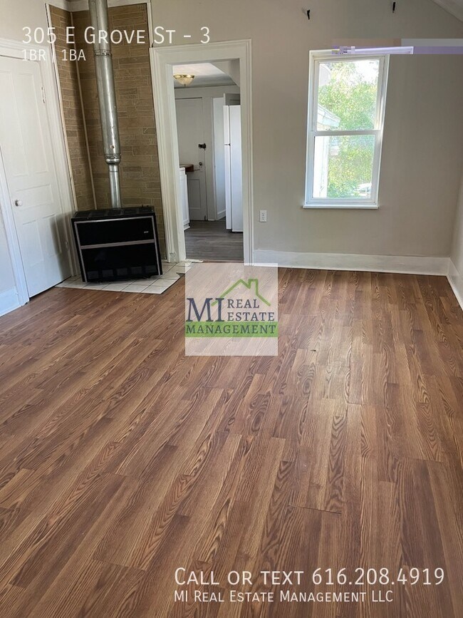 Photo - 305 E Grove St Unit 3