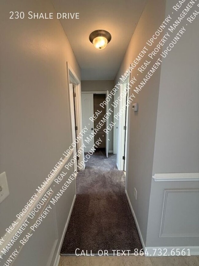 Photo - 230 Shale Dr