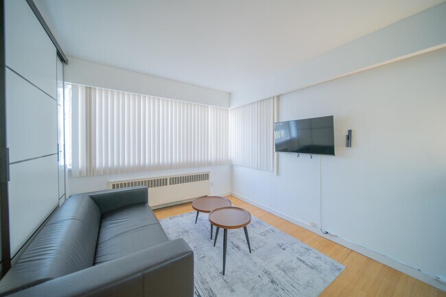 Photo - 1925 Nelson St Unit 207