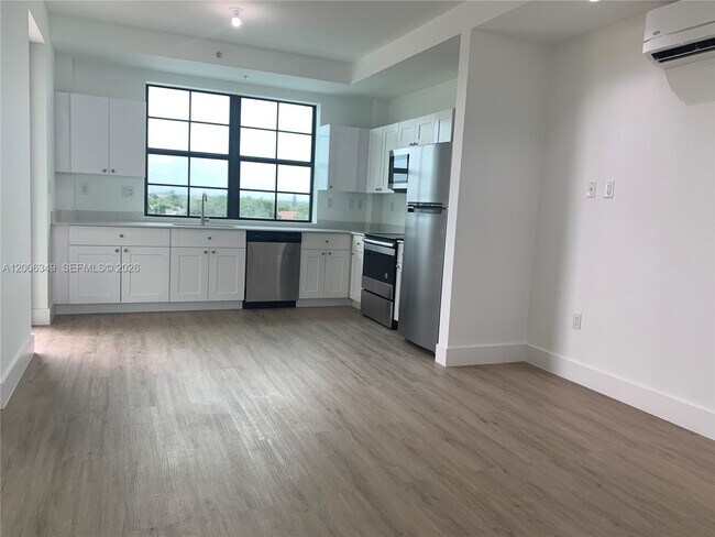 Photo - 4100 Davie Rd Unit 417