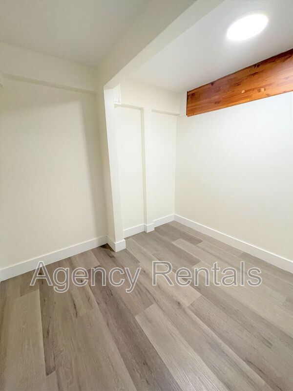 Photo - 3036 Monsarrat Ave Unit #C