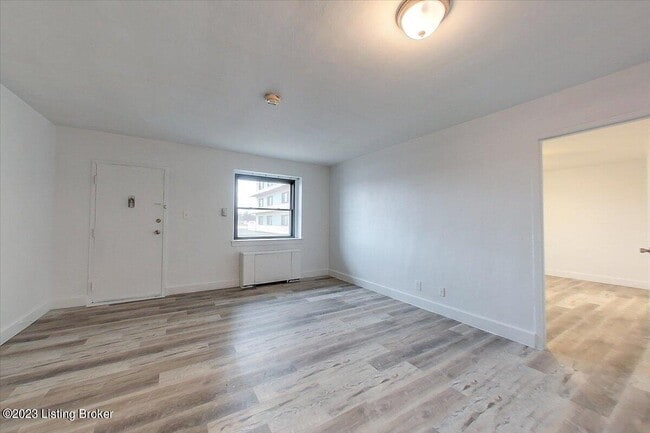 Photo - 3320 Bardstown Rd Unit APT V17