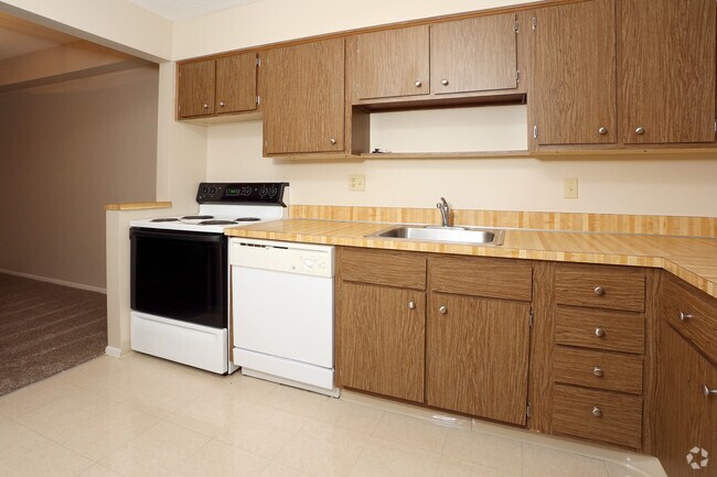 1 Bed 1 Bath Deluxe 900 SF