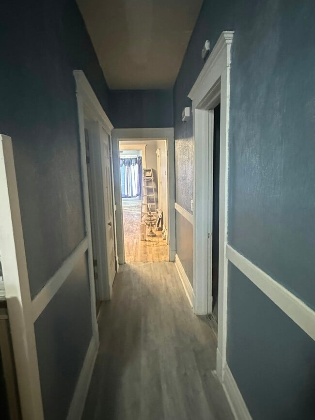 Photo - 6219 S Wood St